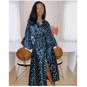 La Vie Stylehouse Long Kimono #286. NWT.